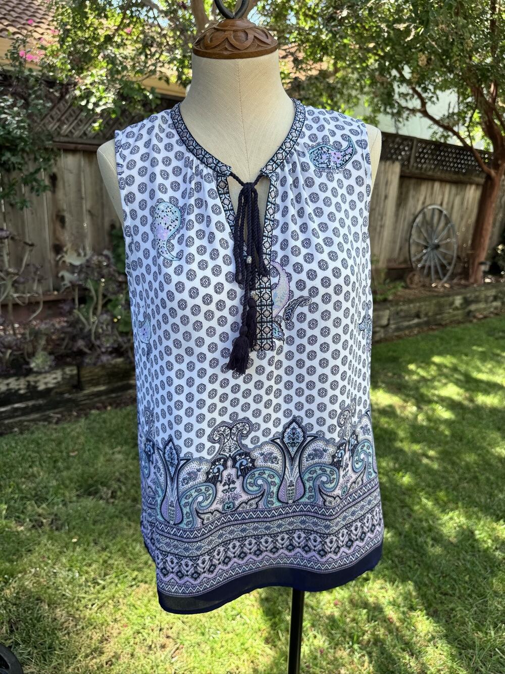 Daniel Rainn Women's Sleeveless Tunic Blouse Small Paisley Bohemian Keyhole